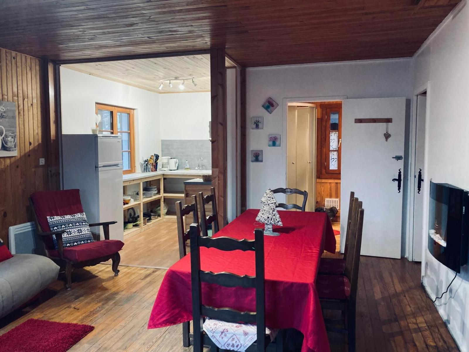 Camping, Hotel De Plein Air Les Cariamas Chateauroux-les-Alpes Exterior foto