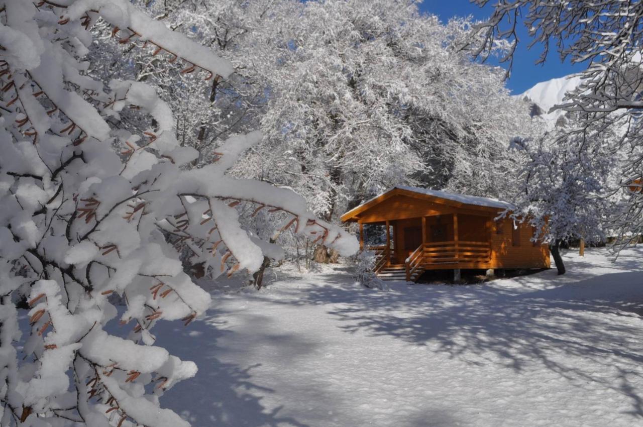 Camping, Hotel De Plein Air Les Cariamas Chateauroux-les-Alpes Exterior foto